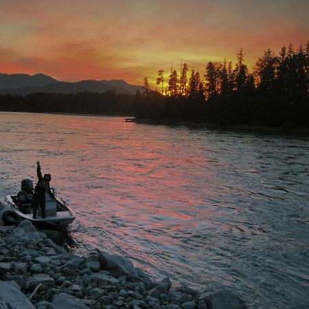 Skeena River House Bed & Breakfast Terrace Exterior foto