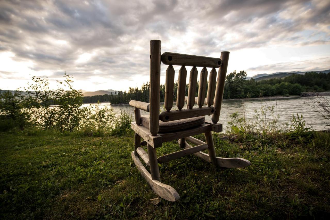 Skeena River House Bed & Breakfast Terrace Exterior foto